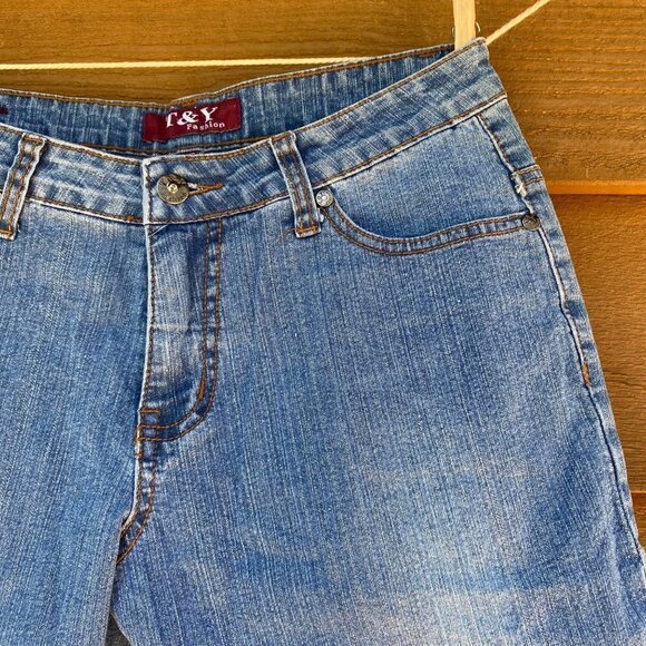 T & Y Fashion Straight High Waisted Cuffed Blue Jean Shorts Denim - Picture 2 of 13